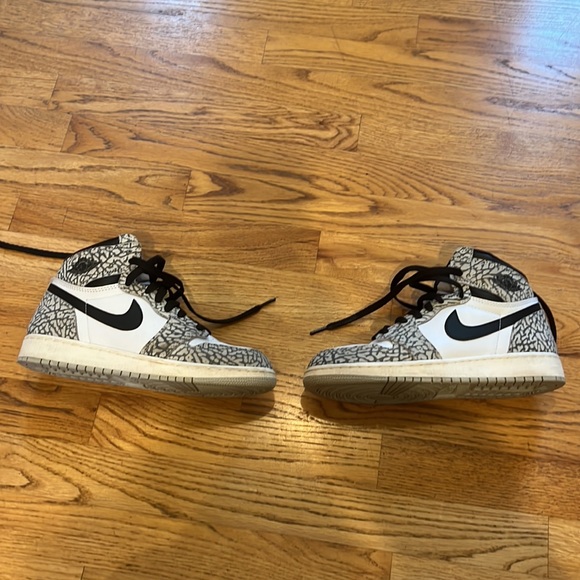 Nike Jordan 1 high OG white cement gs - Picture 4 of 9